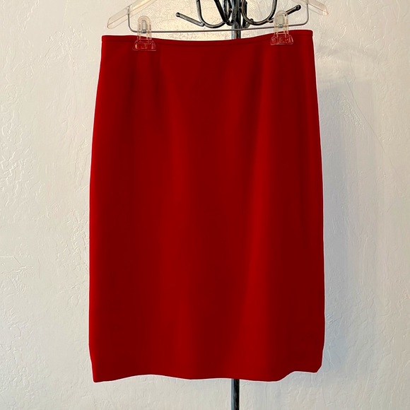 NWT Suit Studio, red 2PC suit, size: 8, suit jacket and skirt - Picture 4 of 7